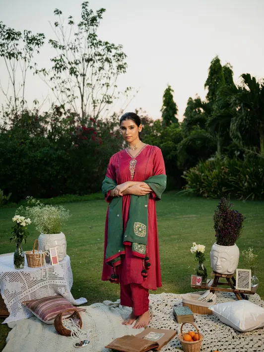 Shirin Pink Kurta set with Green dupatta
